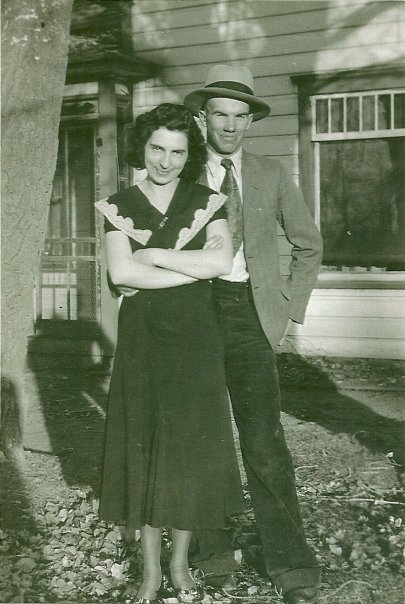 Mom and dad 1933